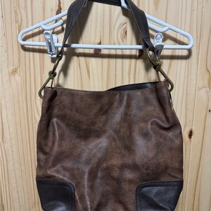 Women’s Bueno Brown Faux Leather Shoulder Bag Purse Gold Brsss Grommets